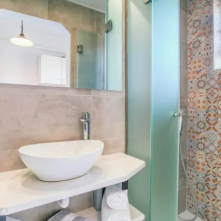 Tasaros Aparthotel Laganas